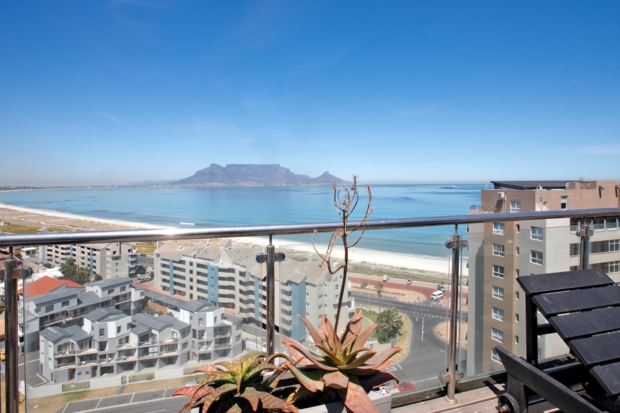 4 Bedroom Property for Sale in Waves Edge Western Cape